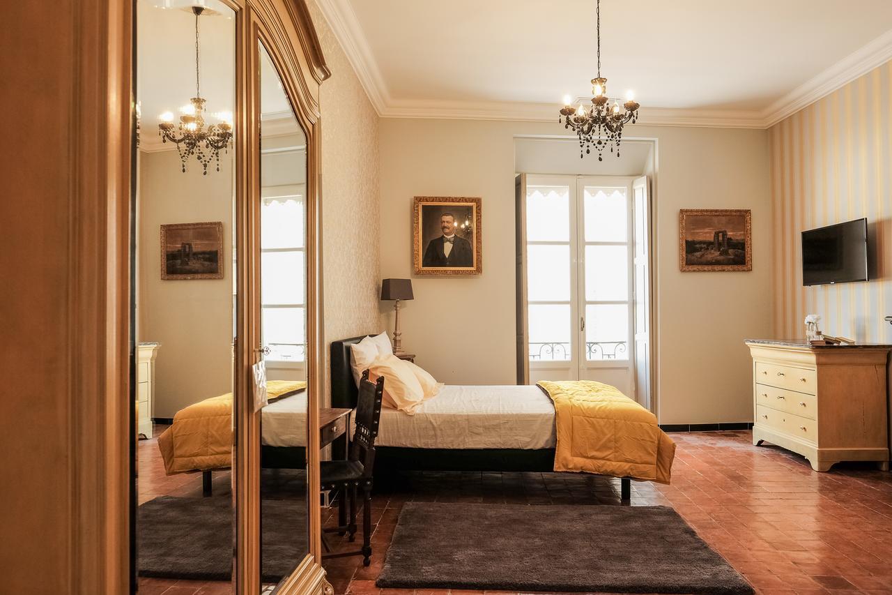 Les Suites De Peyrat Pézenas Exterior foto
